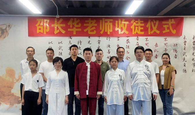 王者荣耀中拜师的正确流程是什么？拜师后有哪些好处？